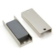 69 x 27 x 11.8mm thick (x 5mm hole) Ferrite Channel Magnet - 10kg Pull