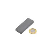 50 x 19 x 5mm thick Y30BH Ferrite Magnet - 1.5kg Pull