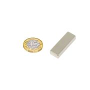 30 x 10 x 5mm thick N42 Neodymium Magnet - 8.1kg Pull