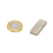 25 x 10 x 3mm thick N42 Neodymium Magnet - 4.3kg Pull